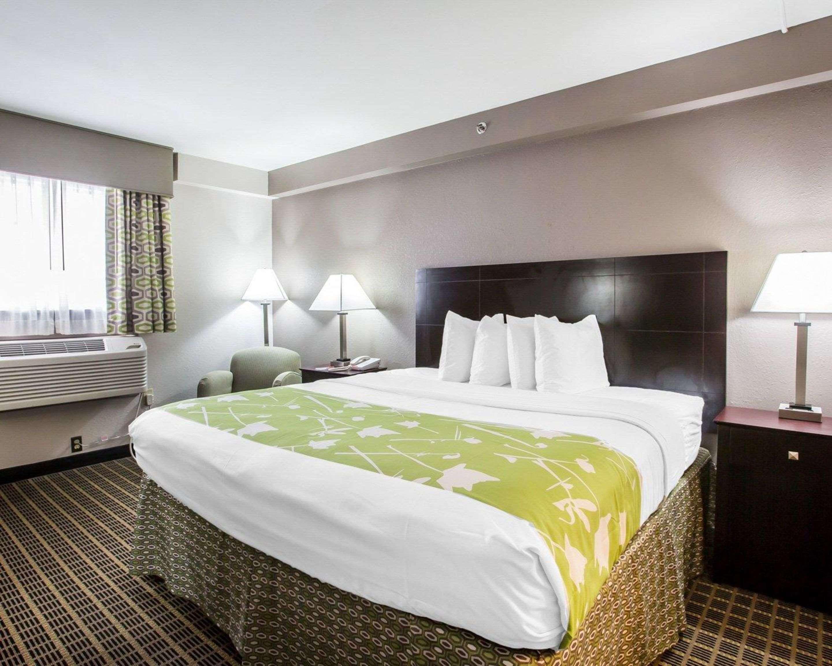 Econo Lodge Birmingham Гувер Экстерьер фото