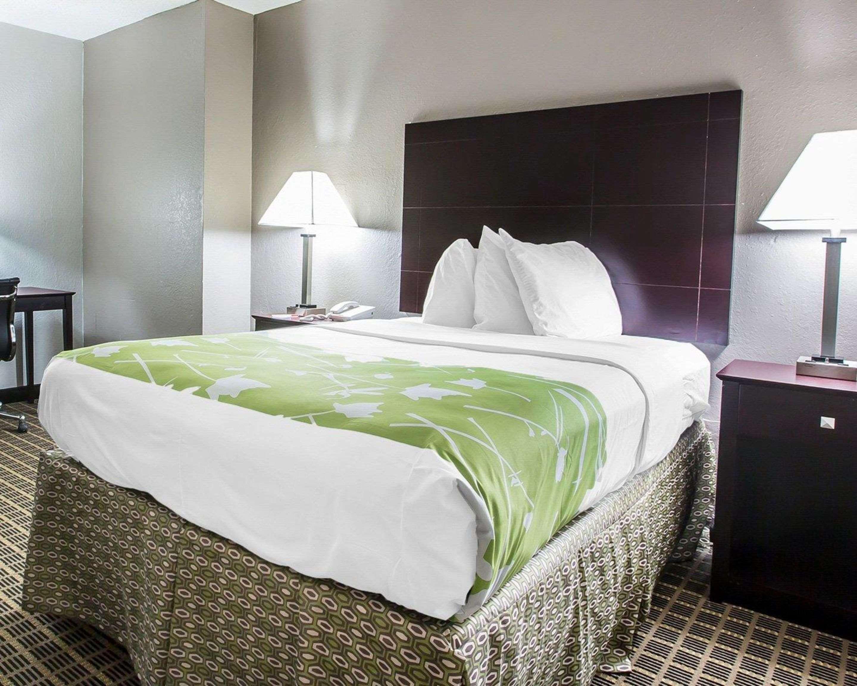 Econo Lodge Birmingham Гувер Экстерьер фото
