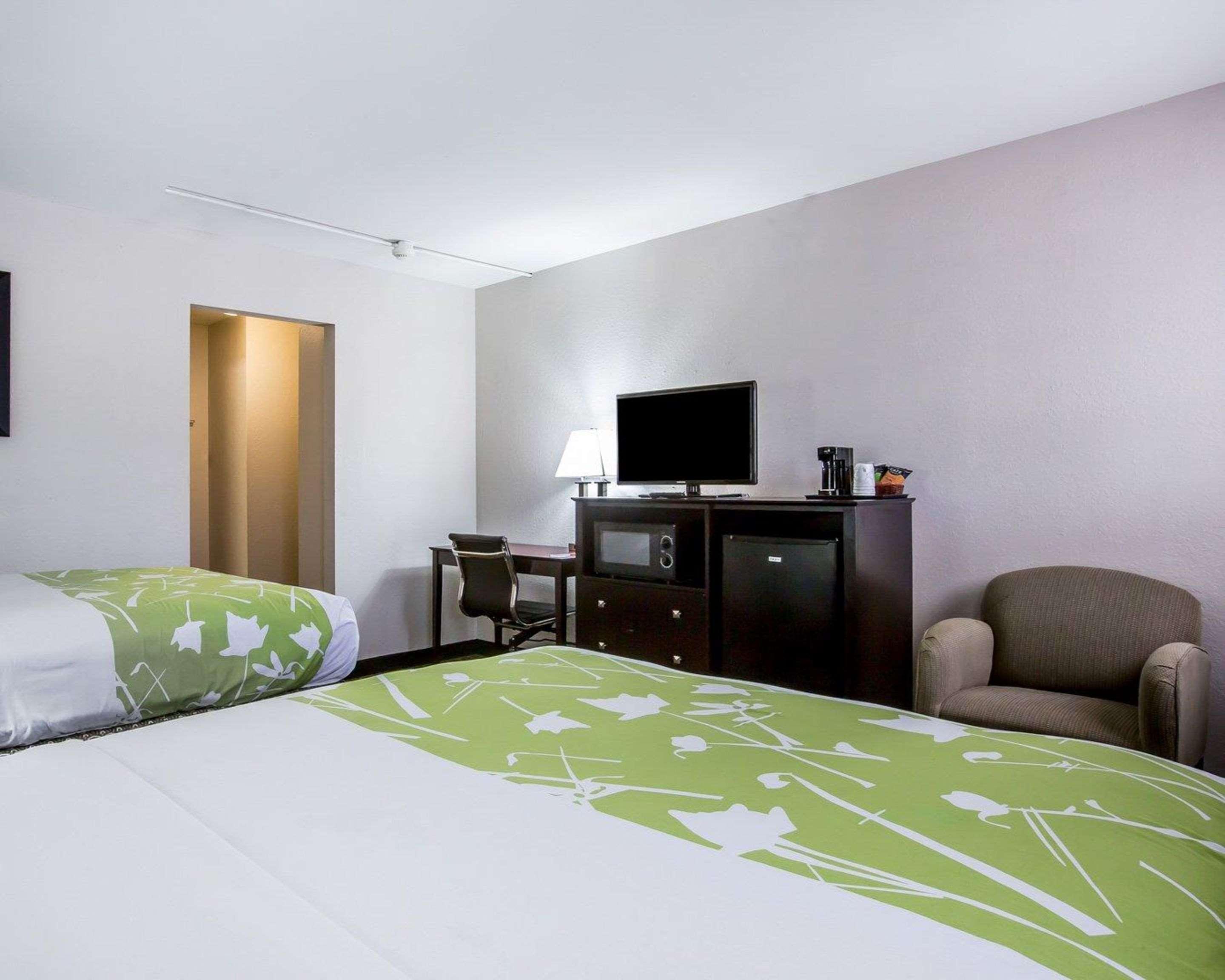 Econo Lodge Birmingham Гувер Экстерьер фото
