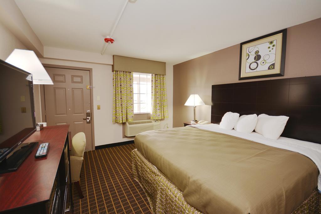 Econo Lodge Birmingham Гувер Экстерьер фото